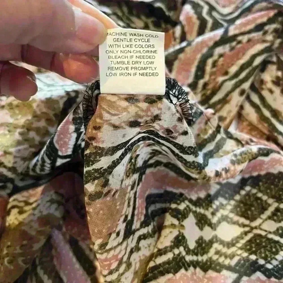 NY Collection Women’s Snakeskin Design Pink Brown Long Sleeve Sheer Button Up S - Picture 11 of 13